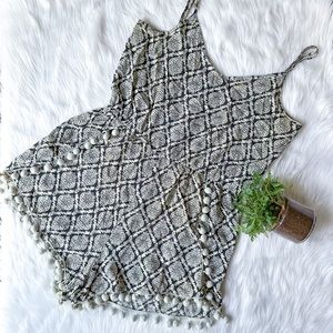 5th & Love Black and White Paisley Damask Pom Pom BOHO Romper L